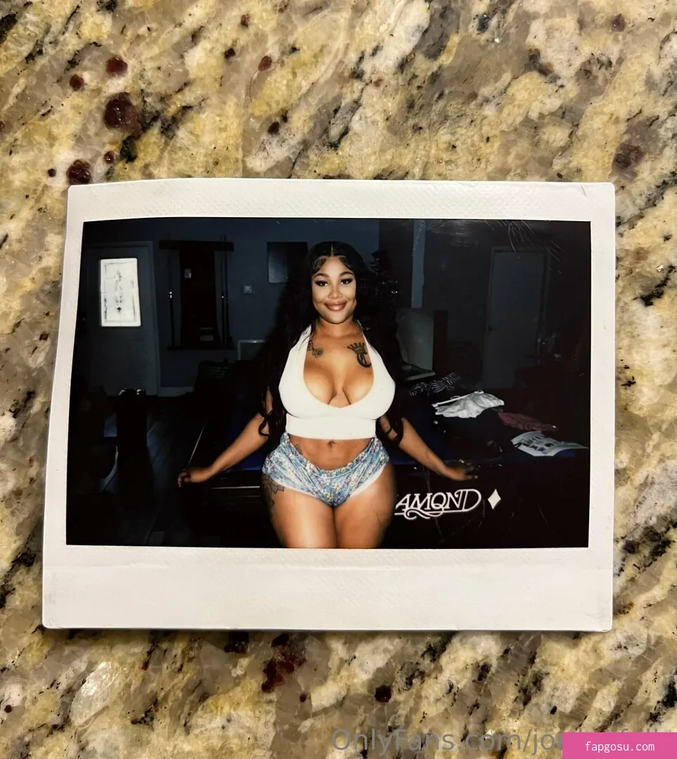 Jordyn Falls