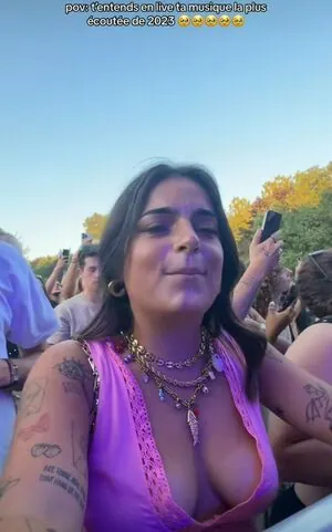 Julie Ferrat content