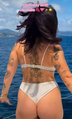 Julie Ferrat content