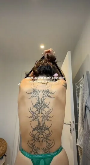 Julie Ferrat content