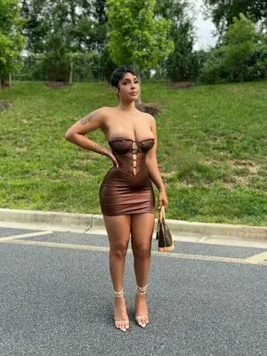 Jasmine Grenaway content
