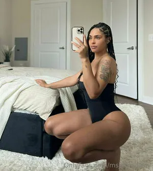 Jasmine Grenaway content