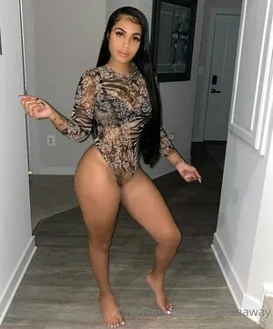 Jasmine Grenaway content