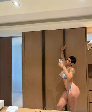 Jasmine Grenaway content