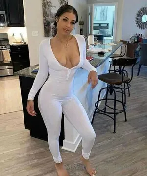 Jasmine Grenaway content