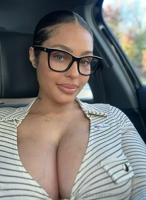 Jasmine Grenaway content