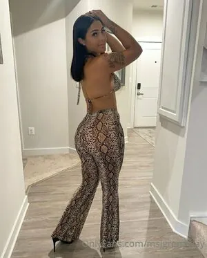 Jasmine Grenaway content