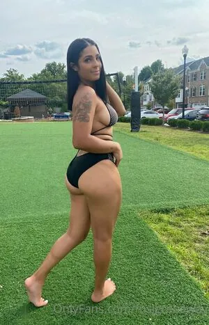 Jasmine Grenaway content