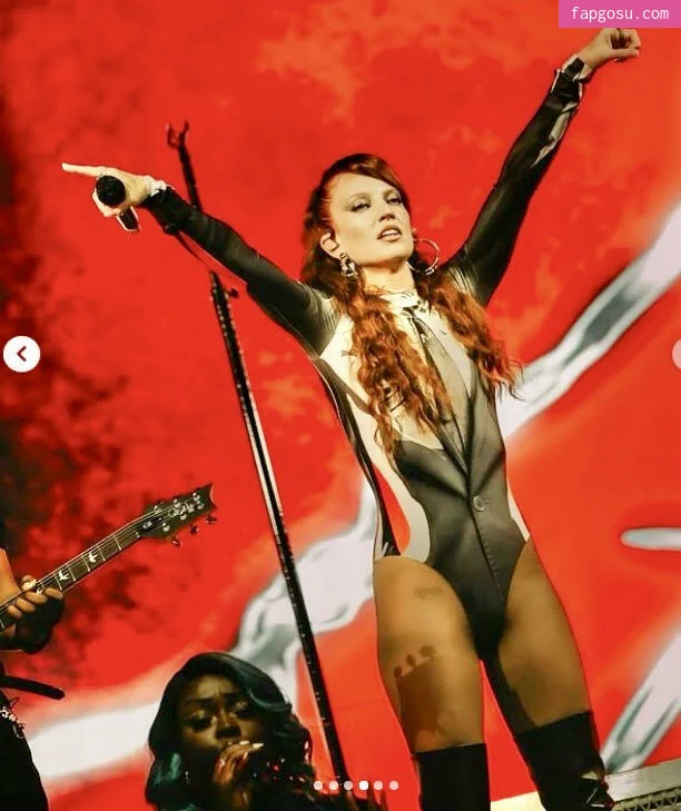 Jess Glynne