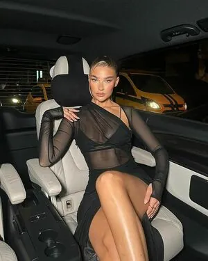Jess Hunt content