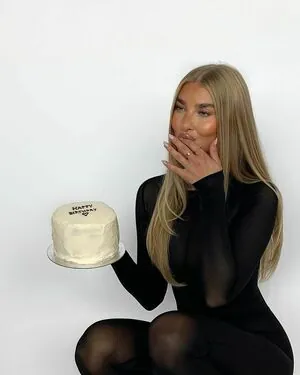 Jess Hunt content