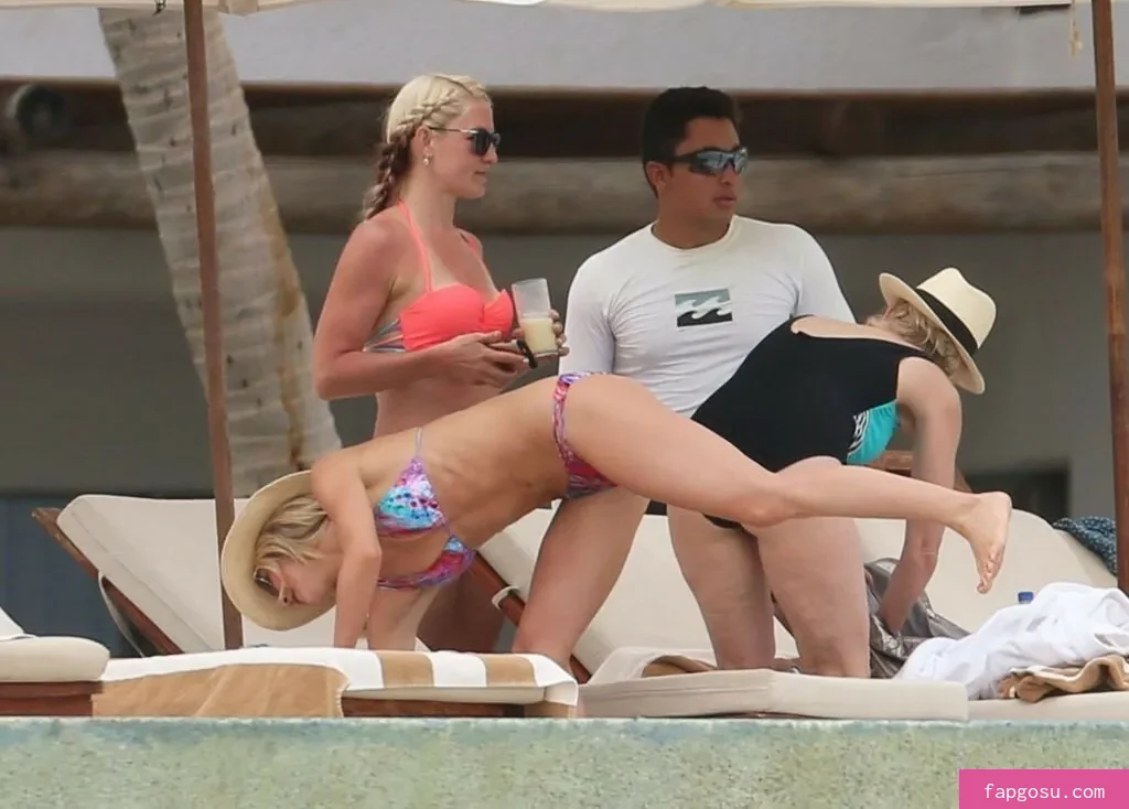 Julianne Hough - Photo #258