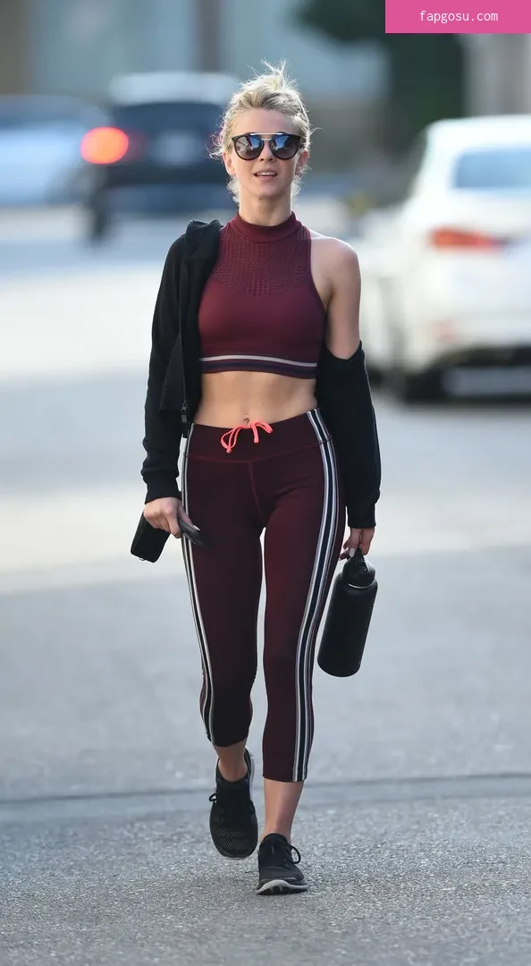 Julianne Hough - Photo #3