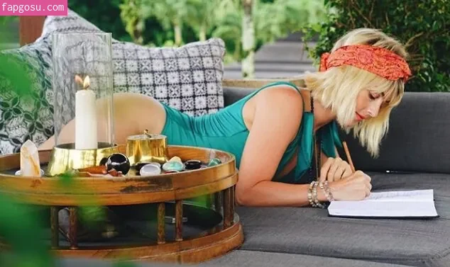Julianne Hough - Photo #365