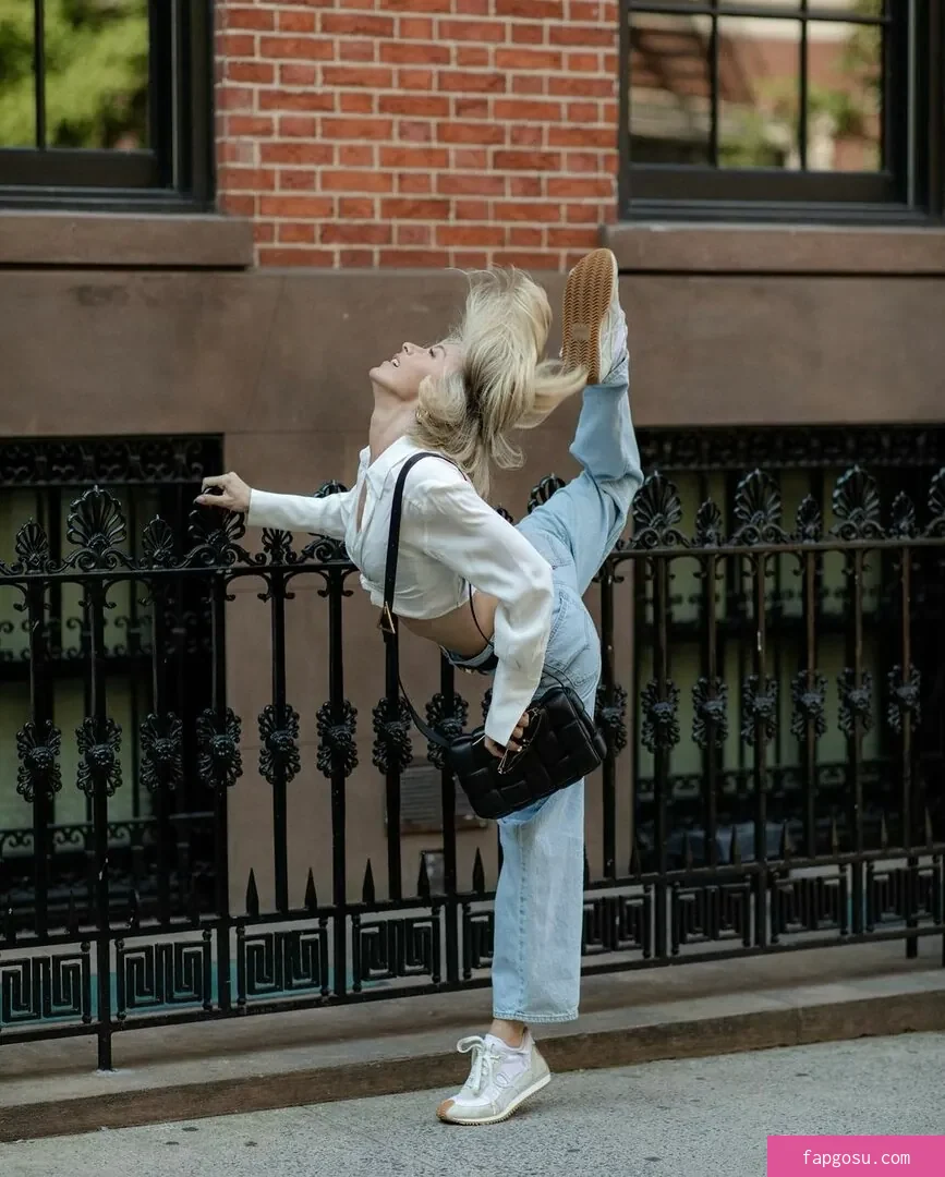 Julianne Hough - Photo #894