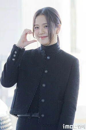 Jisoo content
