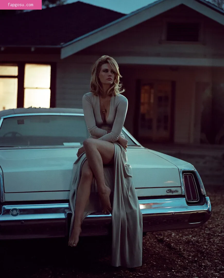 January Jones - Photo #185