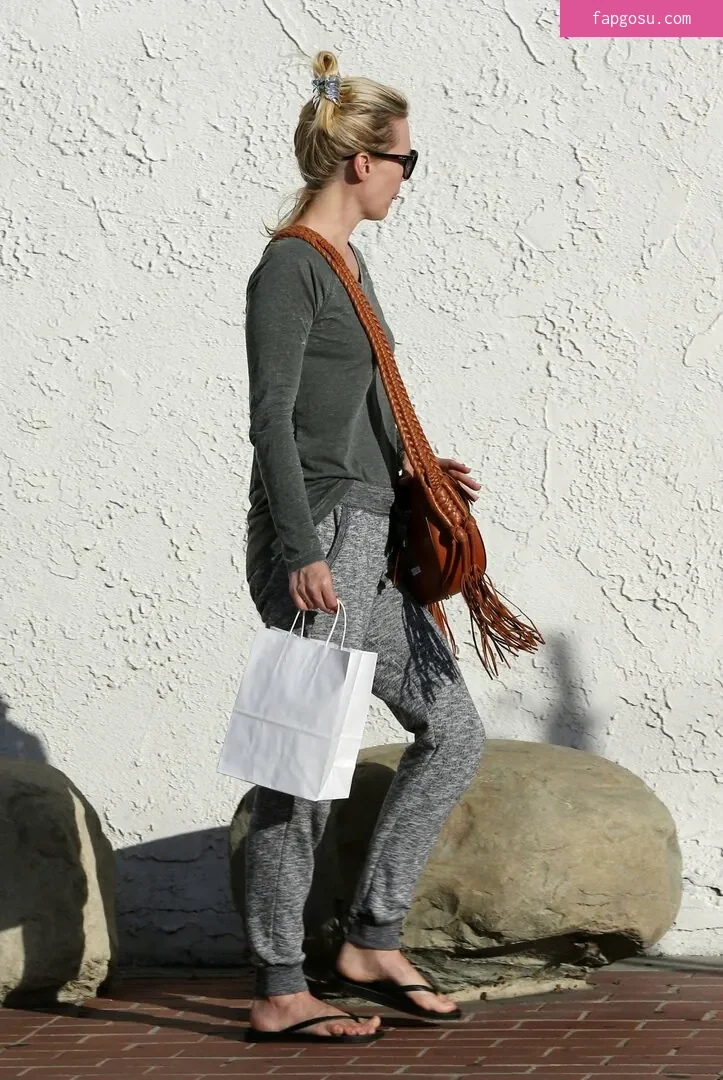 January Jones - Photo #192