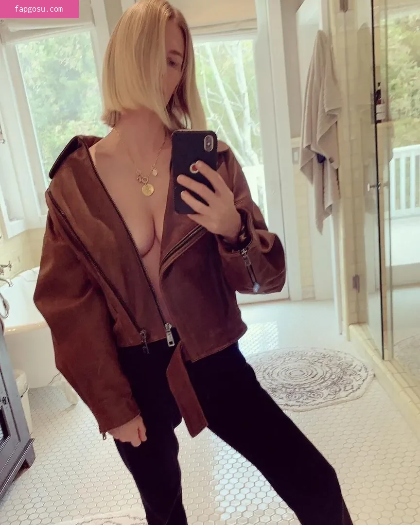 January Jones - Photo #56