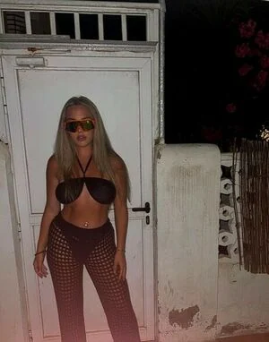 jjosieyoung content
