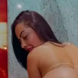 Jhenis KutKut