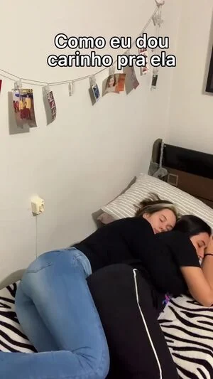 Julia K Barni content