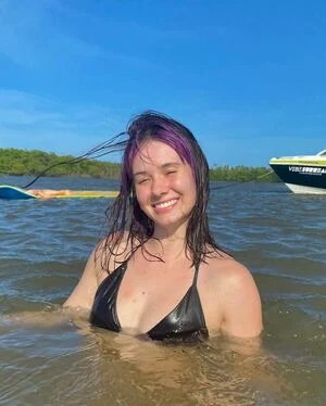 Julia K Barni content