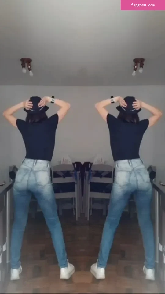 Julia K Barni