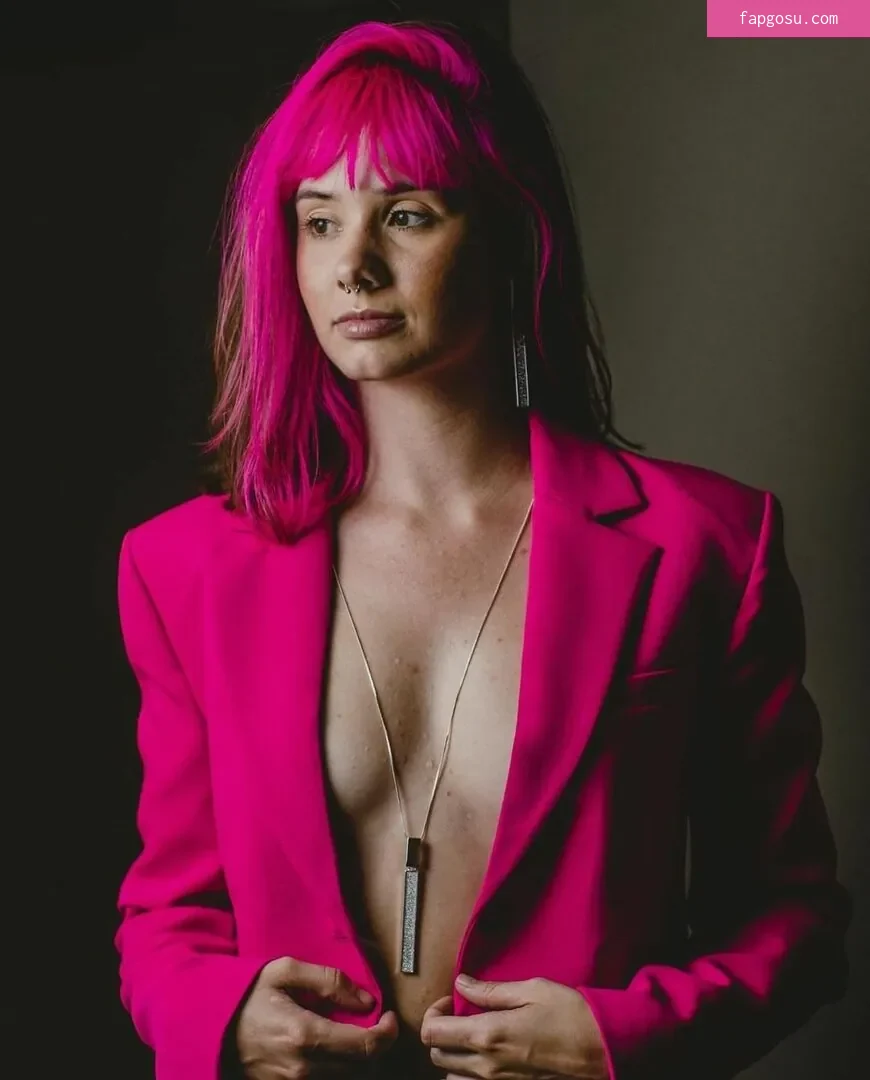 Julia K Barni