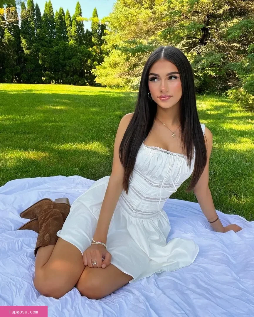 Julia Merekoulias