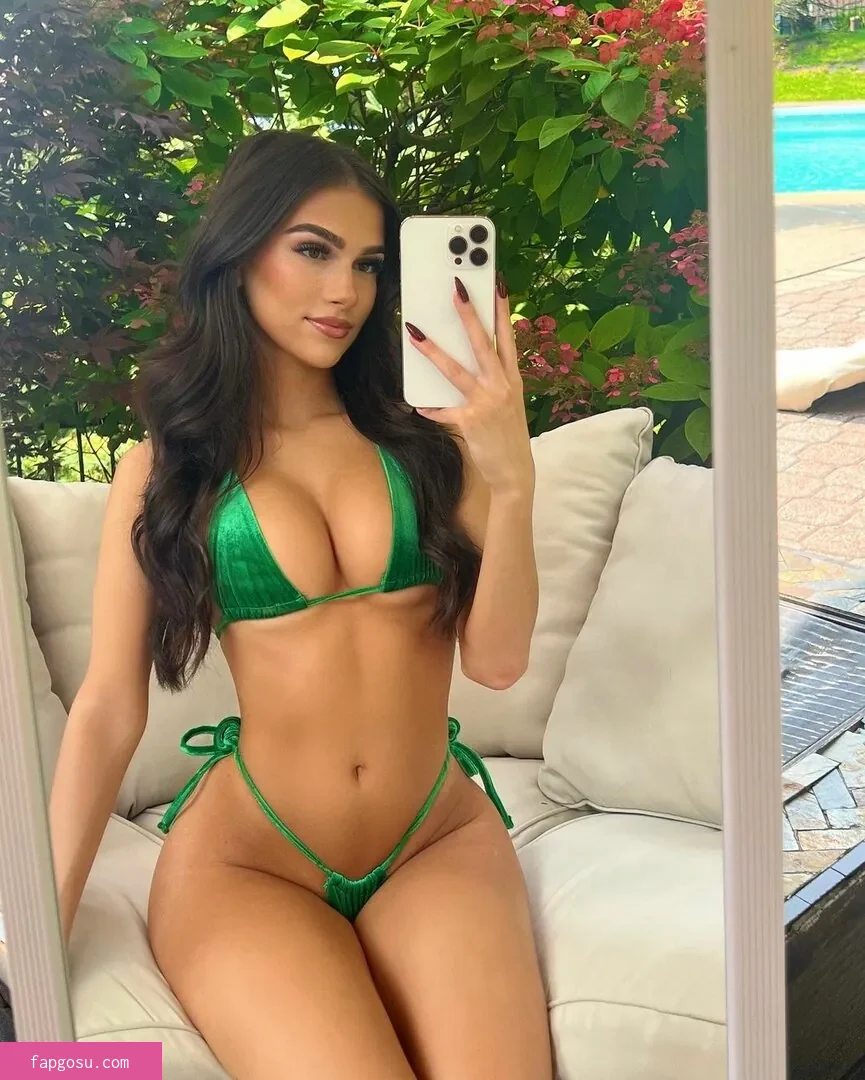 Julia Merekoulias