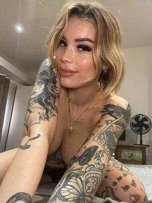 Jana Next Door content