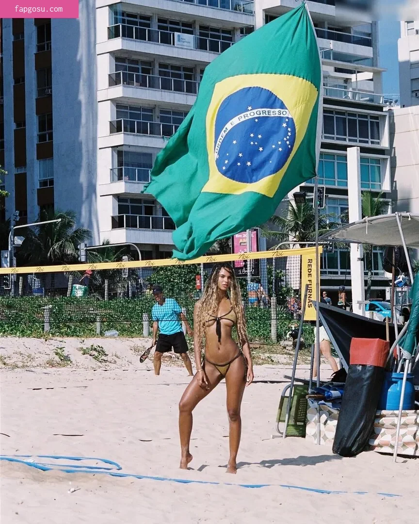Juliana Nalu