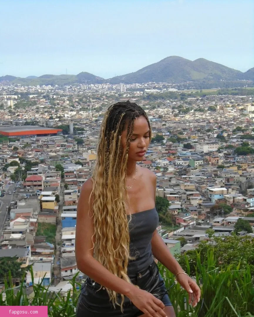 Juliana Nalu