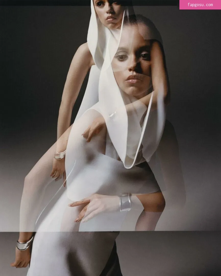 Jenna Ortega - Photo #1011