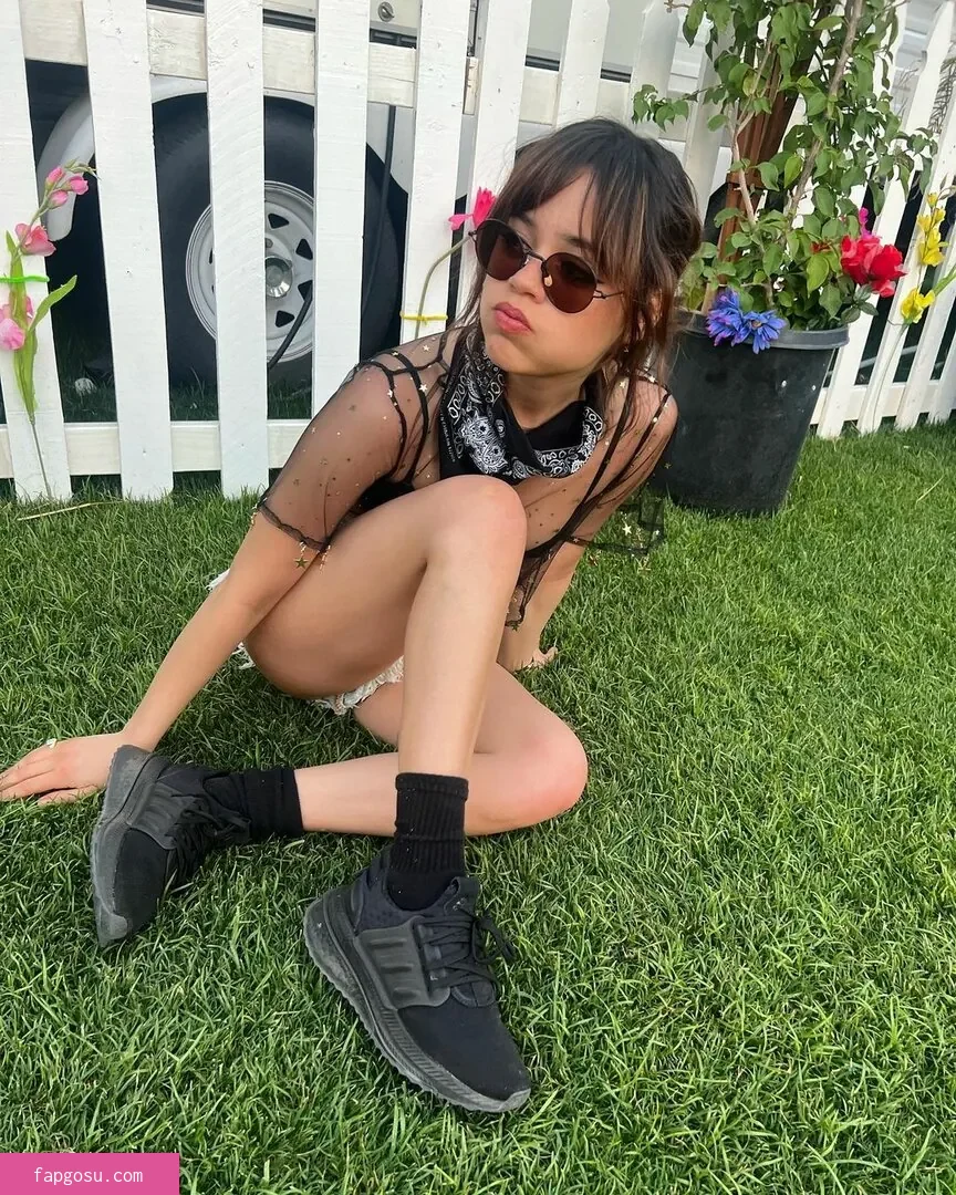 Jenna Ortega - Photo #185