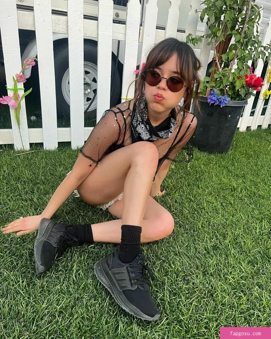 Jenna Ortega - Photo #186