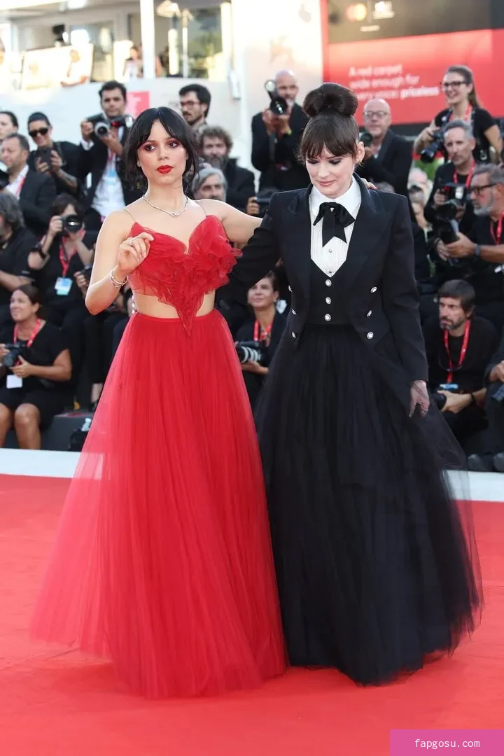 Jenna Ortega - Photo #1997