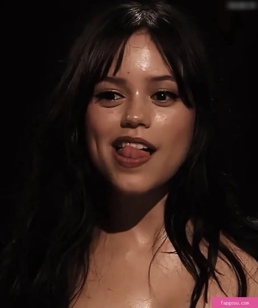 Jenna Ortega - Photo #2047