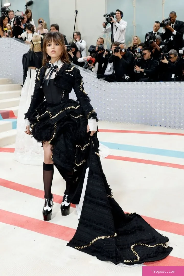 Jenna Ortega - Photo #209