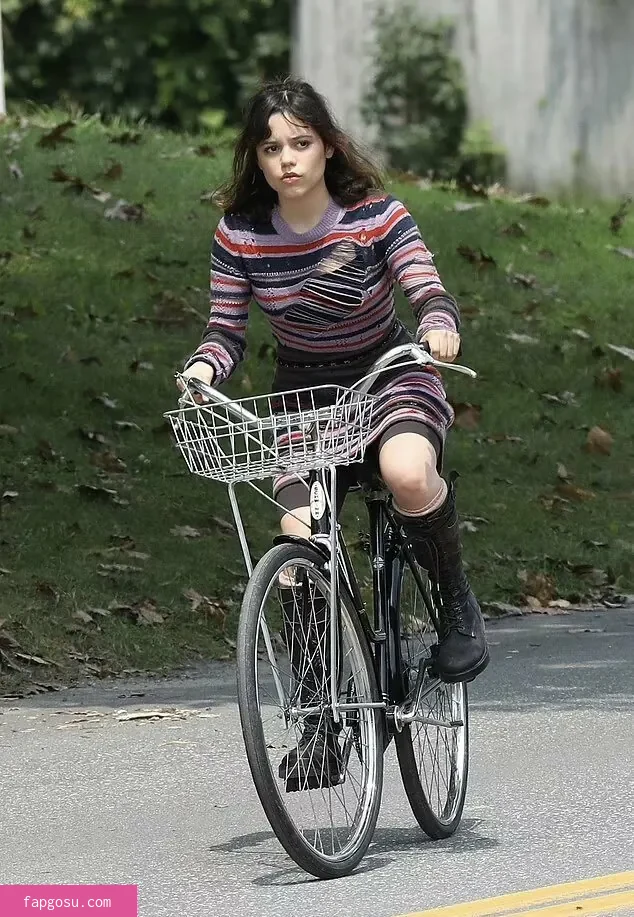 Jenna Ortega - Photo #256