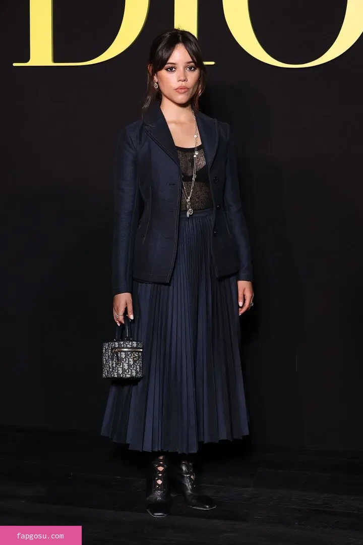 Jenna Ortega - Photo #301