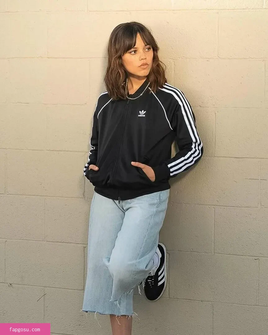 Jenna Ortega - Photo #393