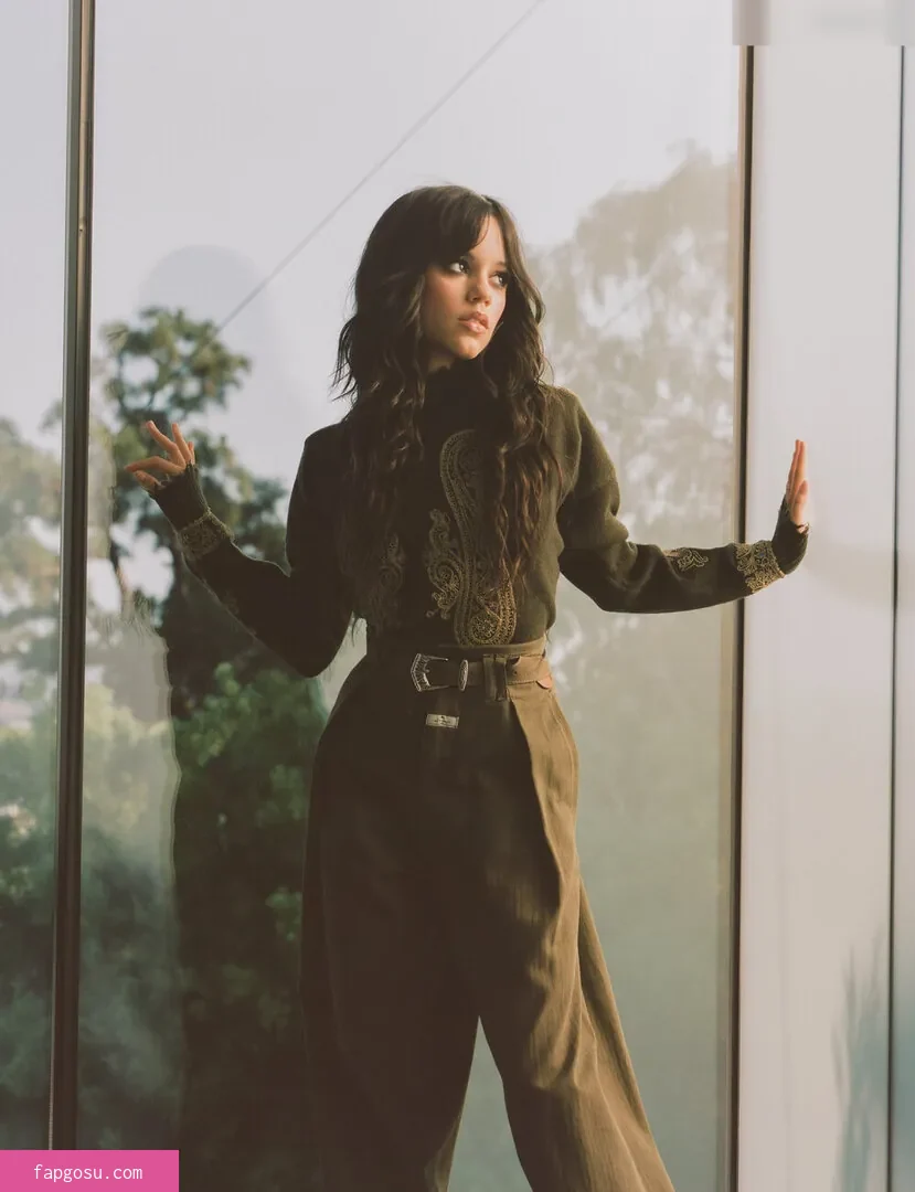 Jenna Ortega - Photo #705