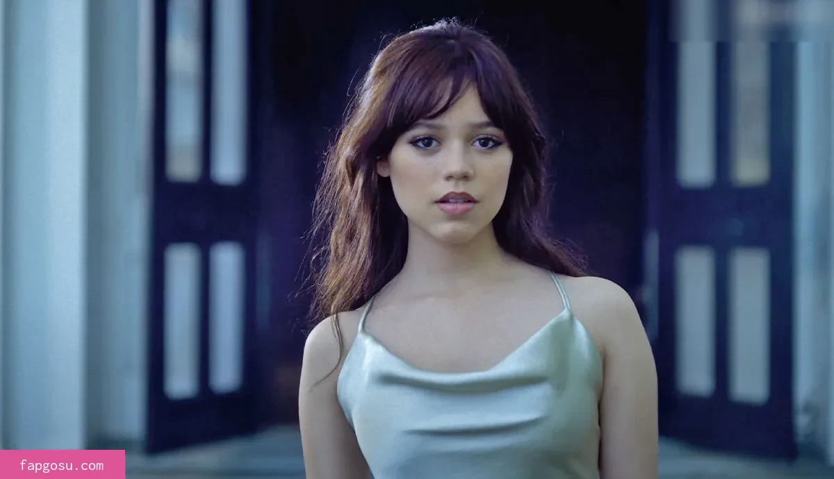 Jenna Ortega - Photo #855