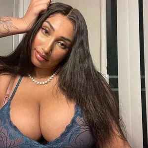 Jeanette Prakash content