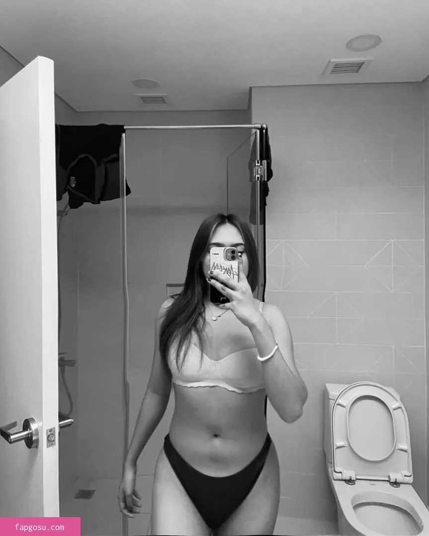 jennfier_pola