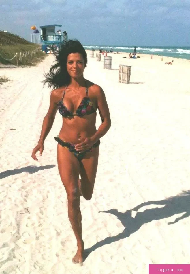 Jenny Powell