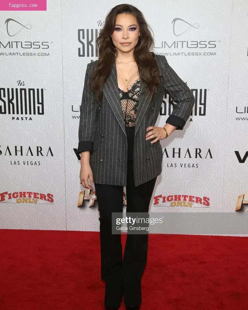 Jessica Parker Kennedy