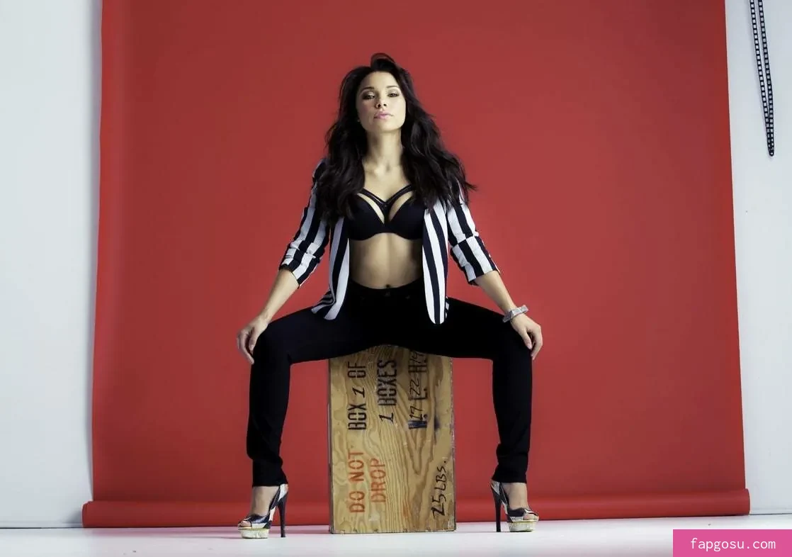 Jessica Parker Kennedy